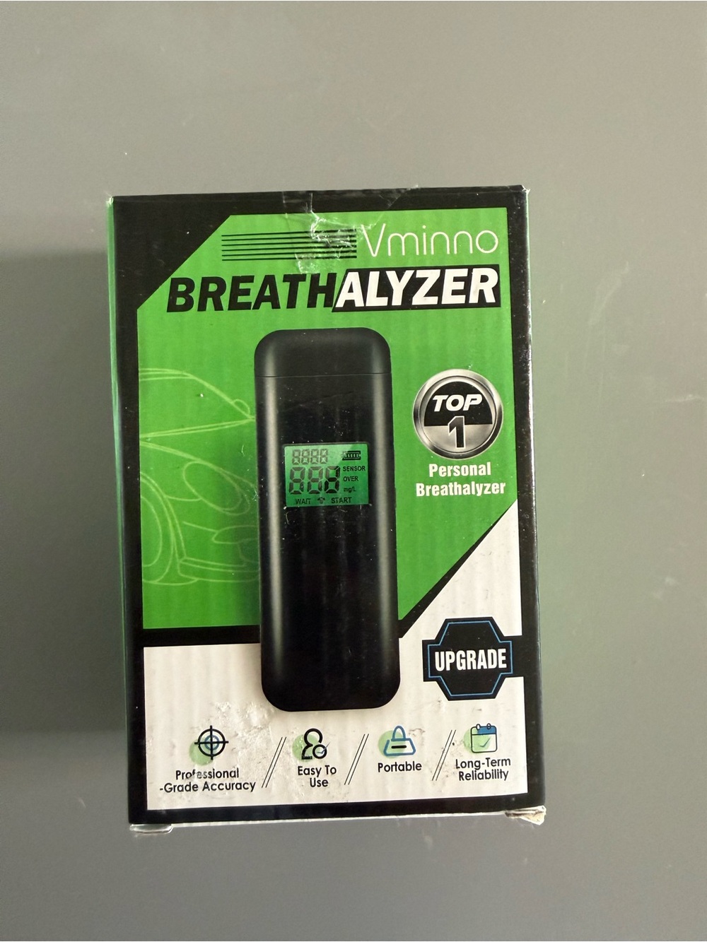 Vminno Breathalyzer - Black & Green Personal Breathalyzer